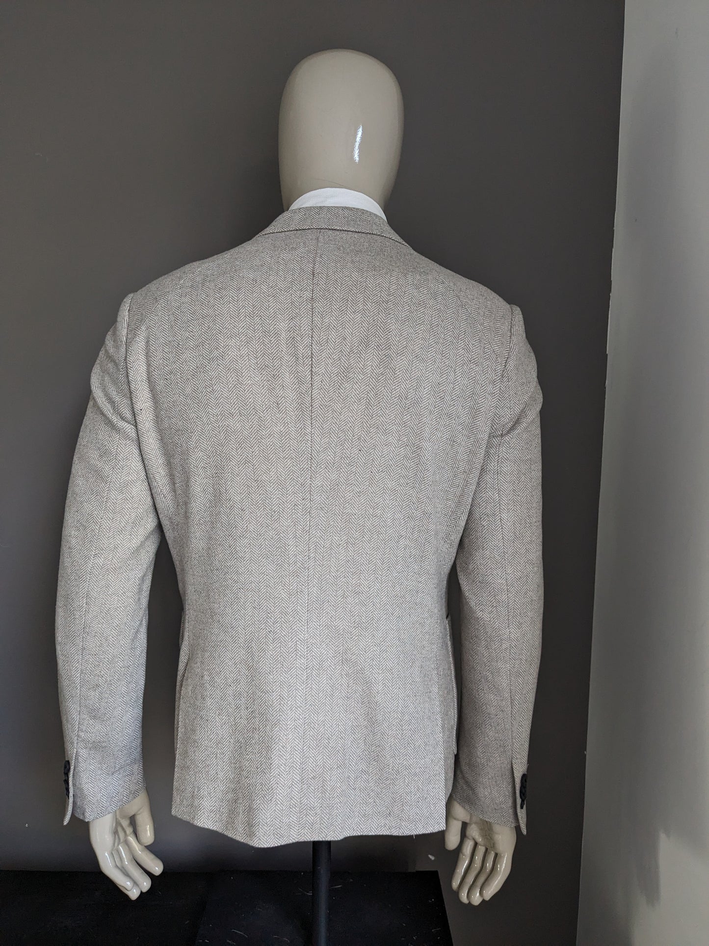 Selected homme woolen jacket. Beige brown herringbone motif. Size 50 / M. 40% Wool.