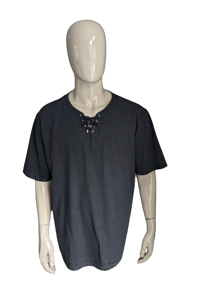 Coofandy-Shirt mit Spitzenapplikationen. Schwarz Grau gemischt. Größe 3XL / XXXL.