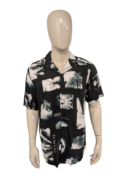 Only & Sons short sleeve shirt. Black White print. Size XL. Regular Fit.