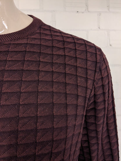 No excess casual sweater. Bordeaux mixed with tangible motif. Size XL.