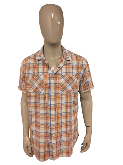 WE Fashion short sleeve shirt with press studs. Orange Red White Blue checked. Size 2XL / XXL.