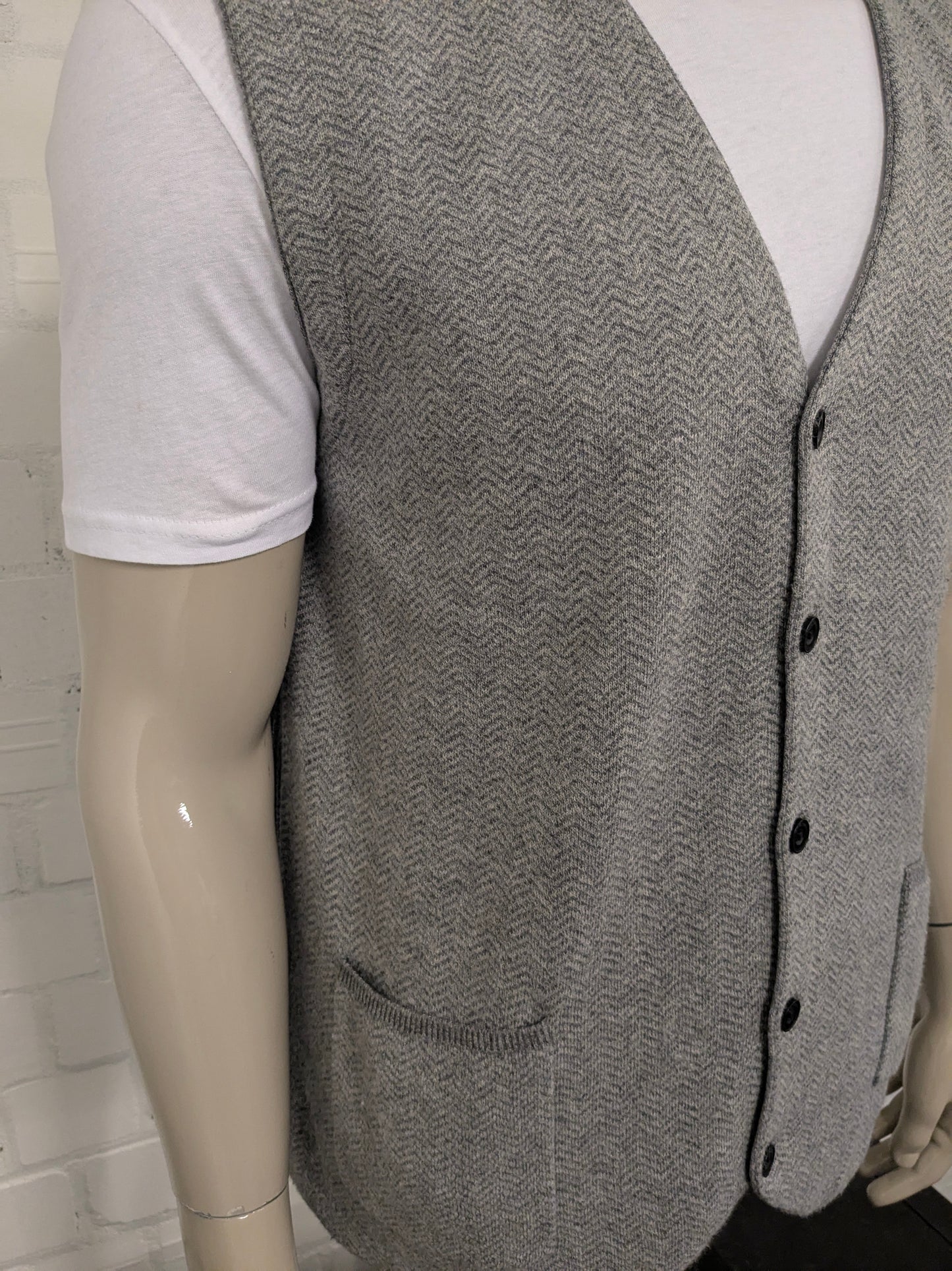 Jackett & Sons gilet. Grijs motief. Maat L.