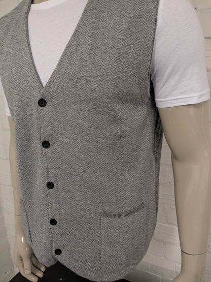 Jackett & Sons gilet. Grijs motief. Maat L.