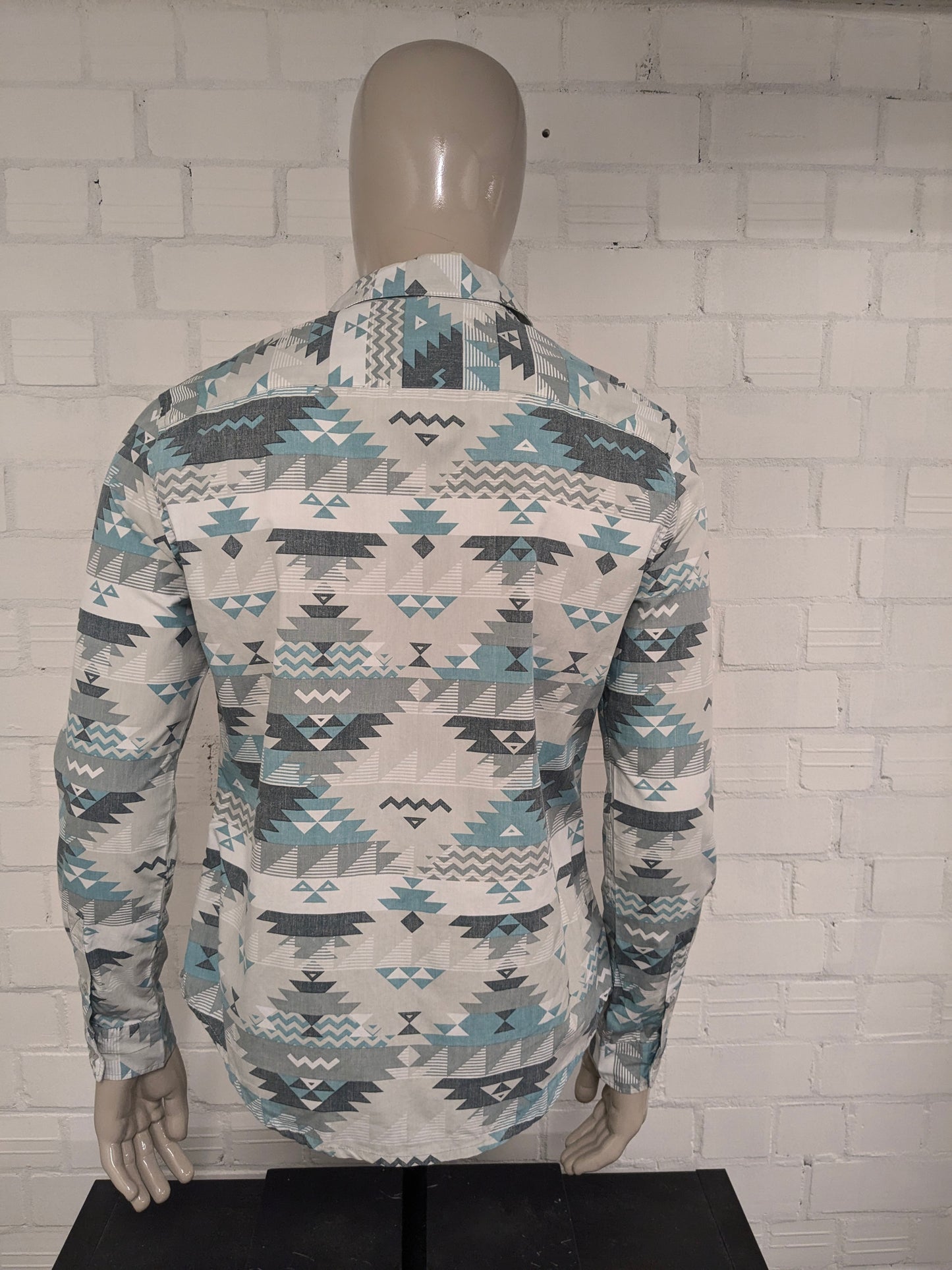 Kenji shirt. Green white print. Size M. Slim Fit.