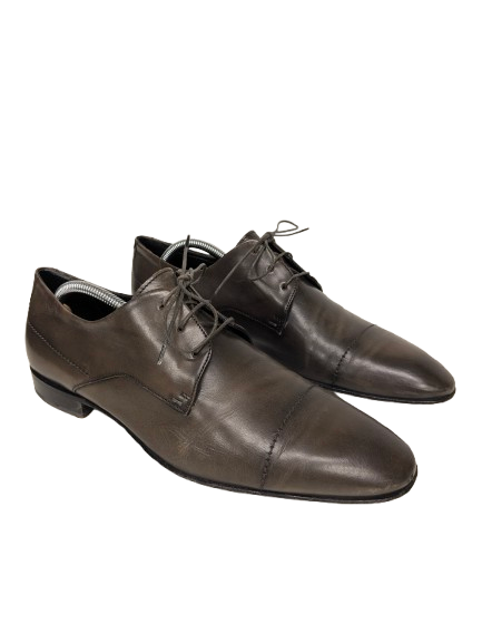 Hugo Boss Leren veterschoenen. Donker Grijs gekleurd. Maat 42.