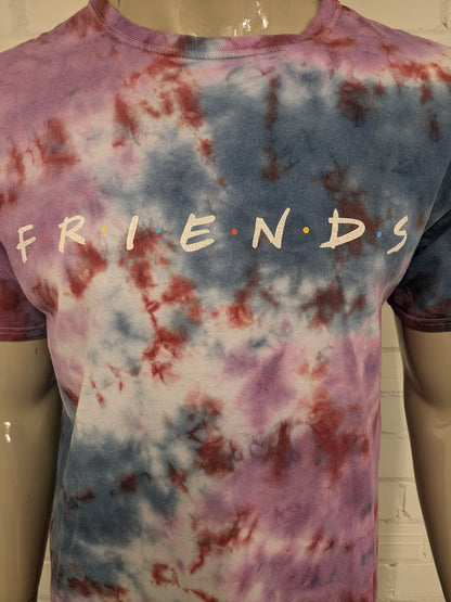 Camicia da tintura per tinture per amici originali. Rosso viola blu. Taglia L.