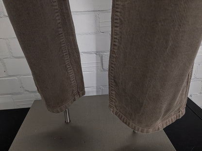 Uniqlo Ribbroek. Hellbraun gefärbt. Größe W35 - L30.