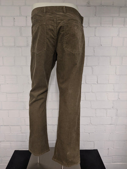 Gap Ribbroek. Colored green. Size W36 - L30.