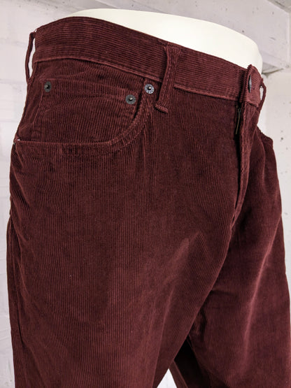 Gap ribbroek brown-red colored. Size W38 - L32. Straight fit.