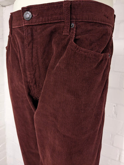 Gap ribbroek brown-red colored. Size W38 - L32. Straight fit.