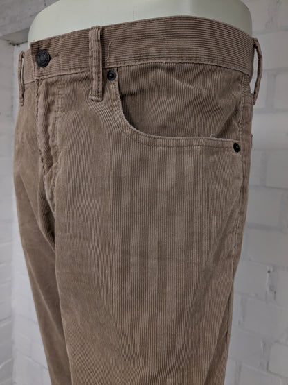 Gap Ribbroek. Light brown colored. Size W36 - L32. Straight fit.