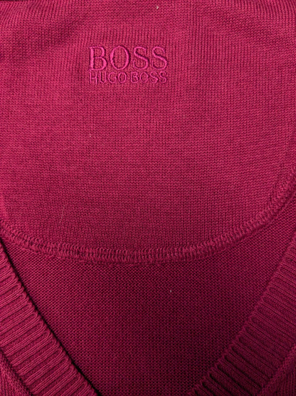 Maglione di cotone Hugo Boss con scollo a V. Colorato rosa scuro. Dimensione 2xl / xxl.