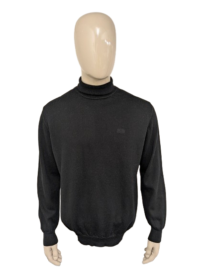 Jefe Hugo Boss Turtleneck. Color negro. Tamaño 3xl / xxxl.