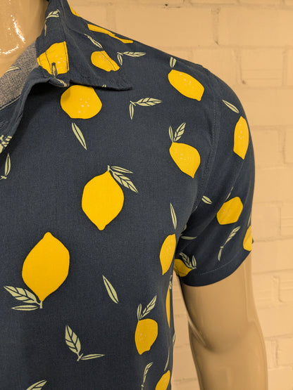 Cotton & Co overhemd korte mouw. Blauw Gele Citroenen print. Maat L. 100% Viscose.