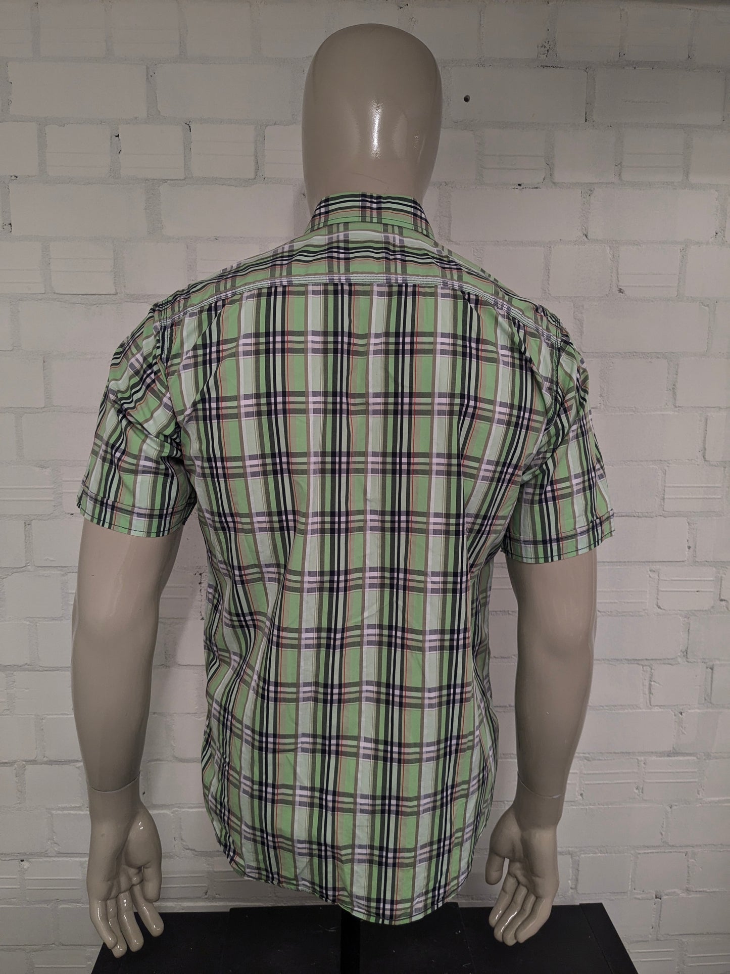 Shirt Shirt Shirt Shory. Rosso bianco e nero a controllo. Taglia M.