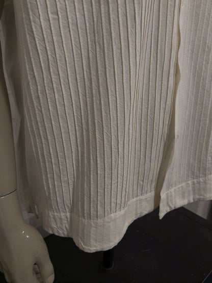 Vintage Yacateca overhemd korte mouw. Mao, Boeren-, Korte kraag. Beige gekleurd. Maat XL. voelbaar gestreept motief.