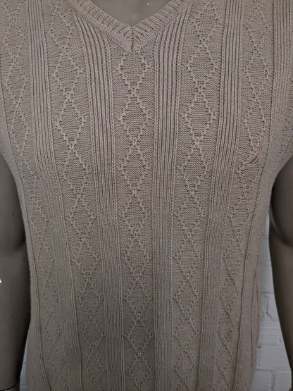 Nautica spencer met V-Hals. Beige gekleurd. Maat L.