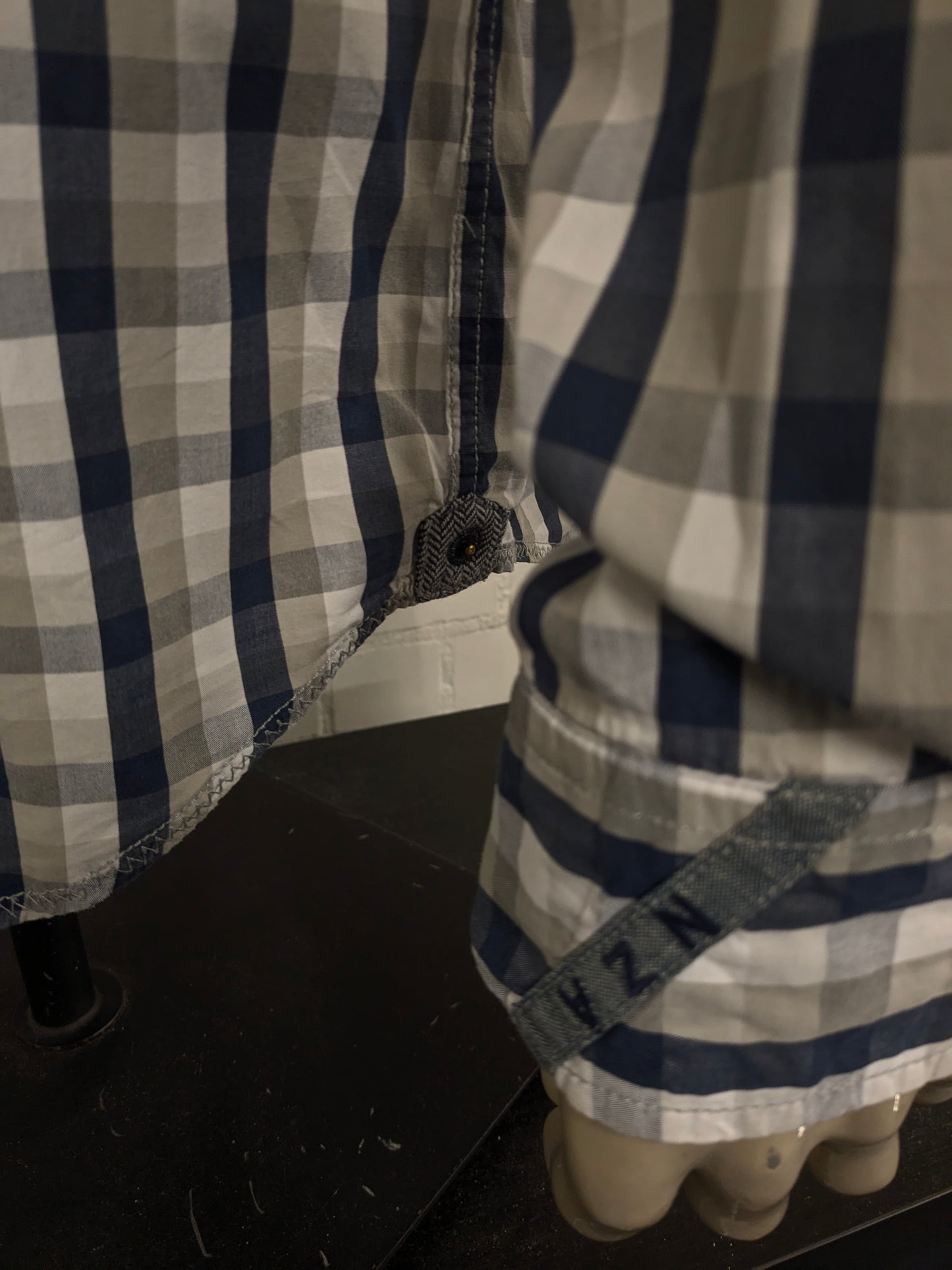 NZa New Zealand Auckland Shirt. Blue beige white blocked with applications. Size XL.