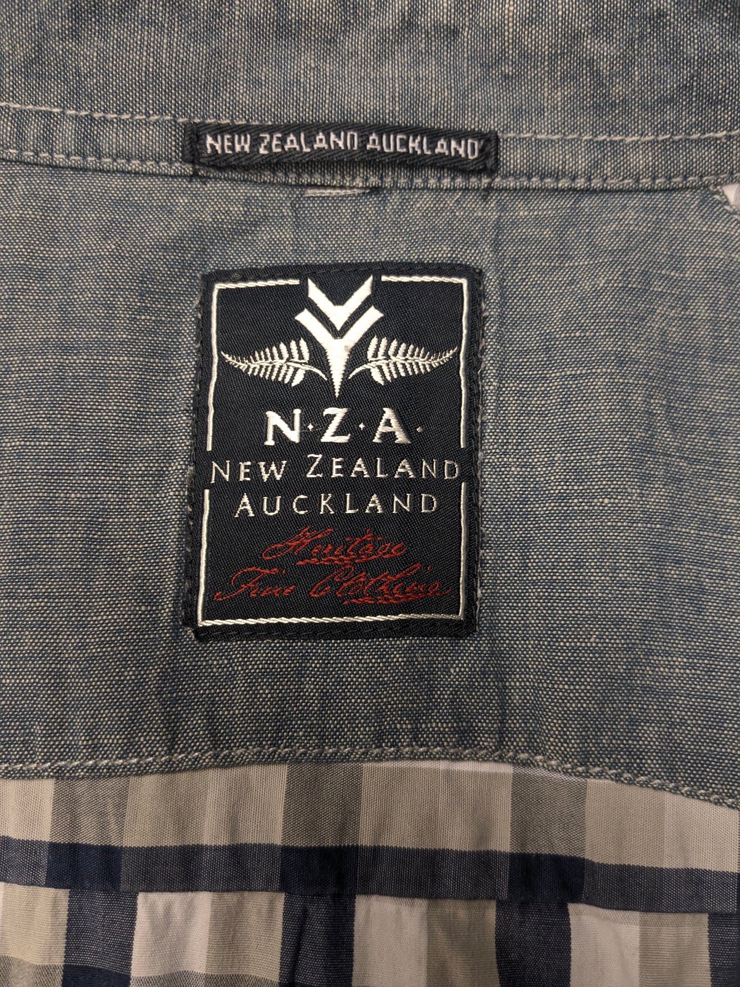 NZa New Zealand Auckland Shirt. Blue beige white blocked with applications. Size XL.