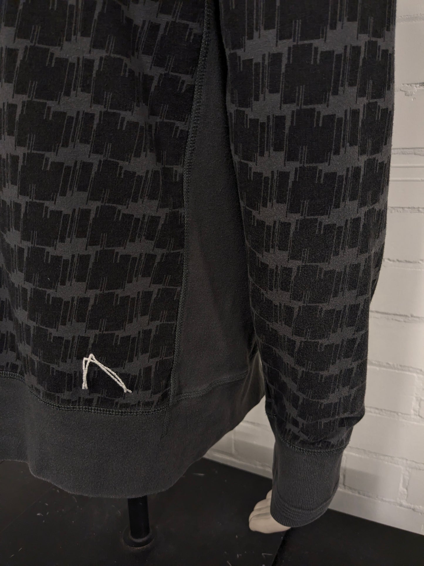 Chasin 'Hoodie. Stampa grigia nera. Taglia XL.