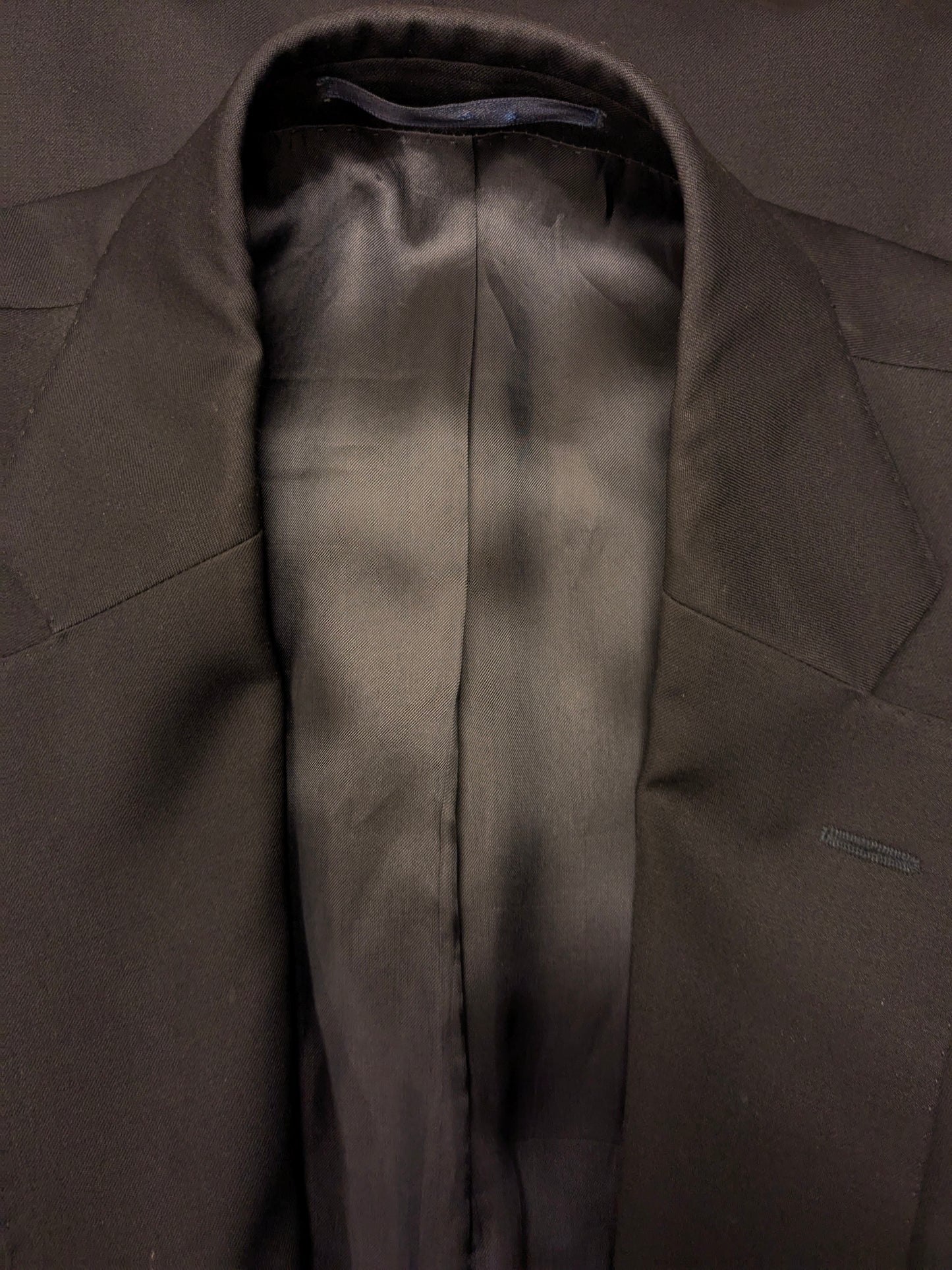 Eduard Dressler Vintage Colbert. Super 100's. Dark blue with gold -colored knots. Size 26 (52 / L).