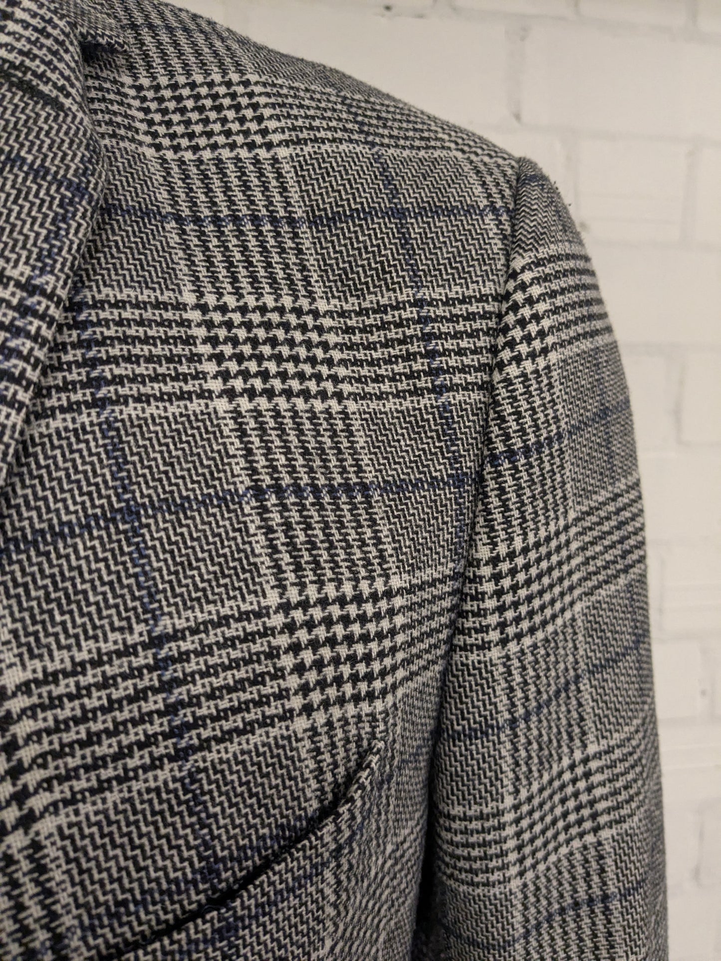 Pierre Cardin Wollen colbert. Zwart Beige Blauw geruit. Maat 27. (54 / L).