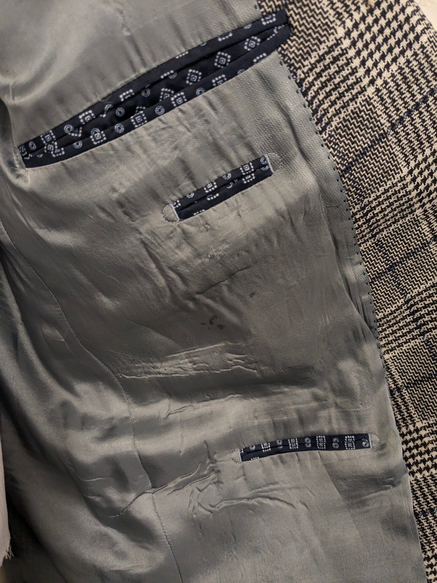 Pierre Cardin Wollen colbert. Zwart Beige Blauw geruit. Maat 27. (54 / L).