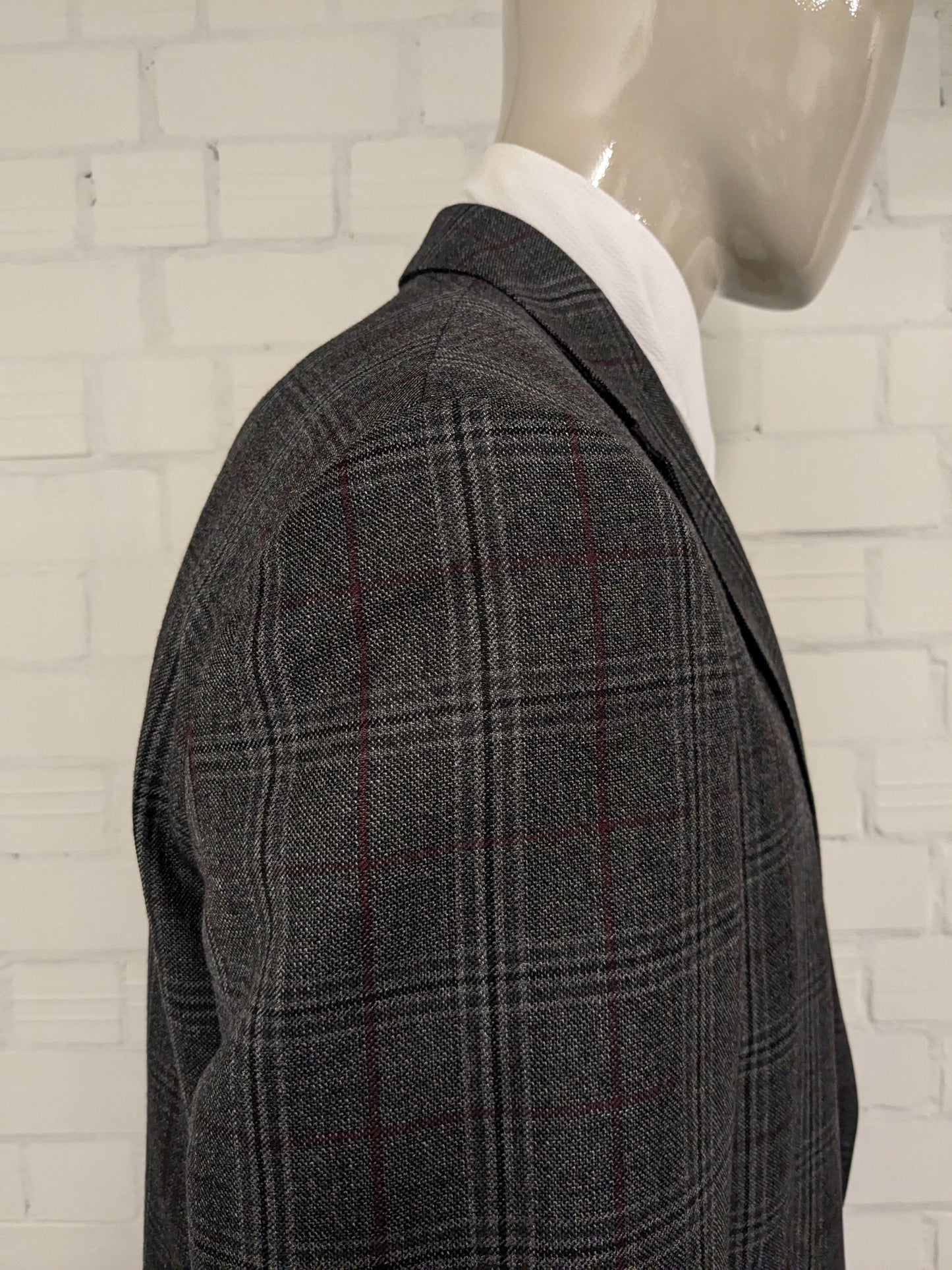 Veste en laine Eduard Dressler. Gris rouge vérifié. Taille 27. (54 / L).