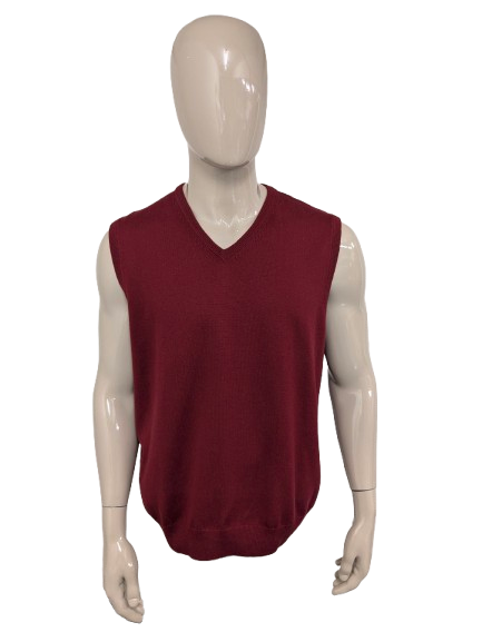 Today's Man Wollen spencer met V-Hals. Donker Rood gekleurd. Maat 2XL / XXL.