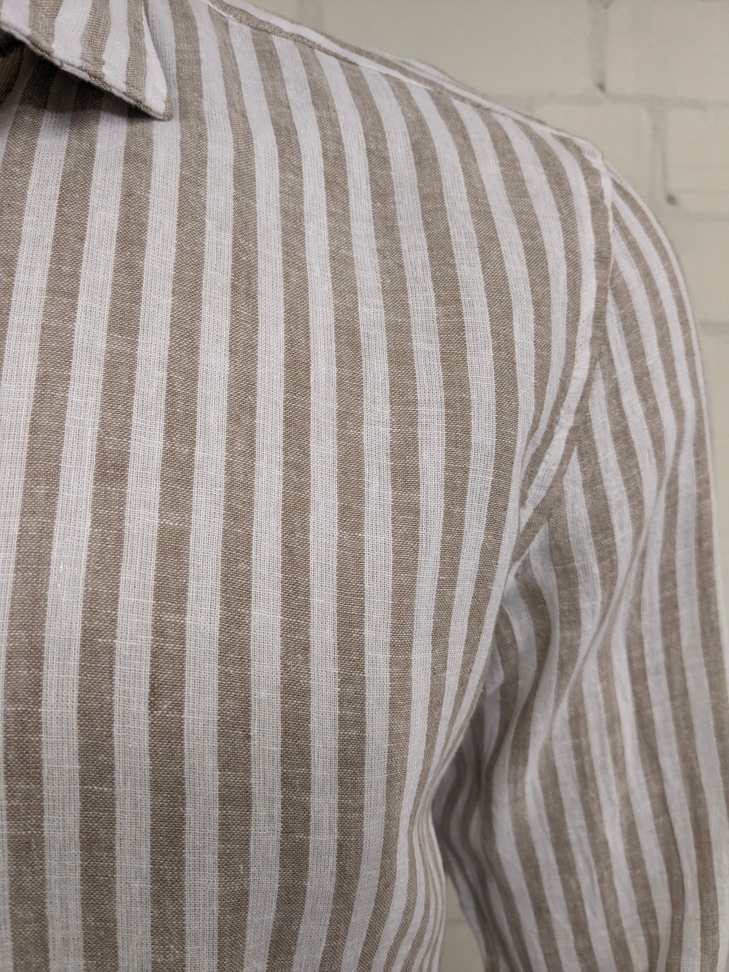 Impure Linnen overhemd. Bruin Wit gestreept. Maat XL. Slim Fit.