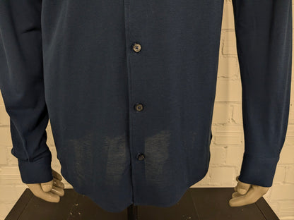 Gran Sasso -Hemd. Dunkelblau gefärbt. Größe L. Stretch.