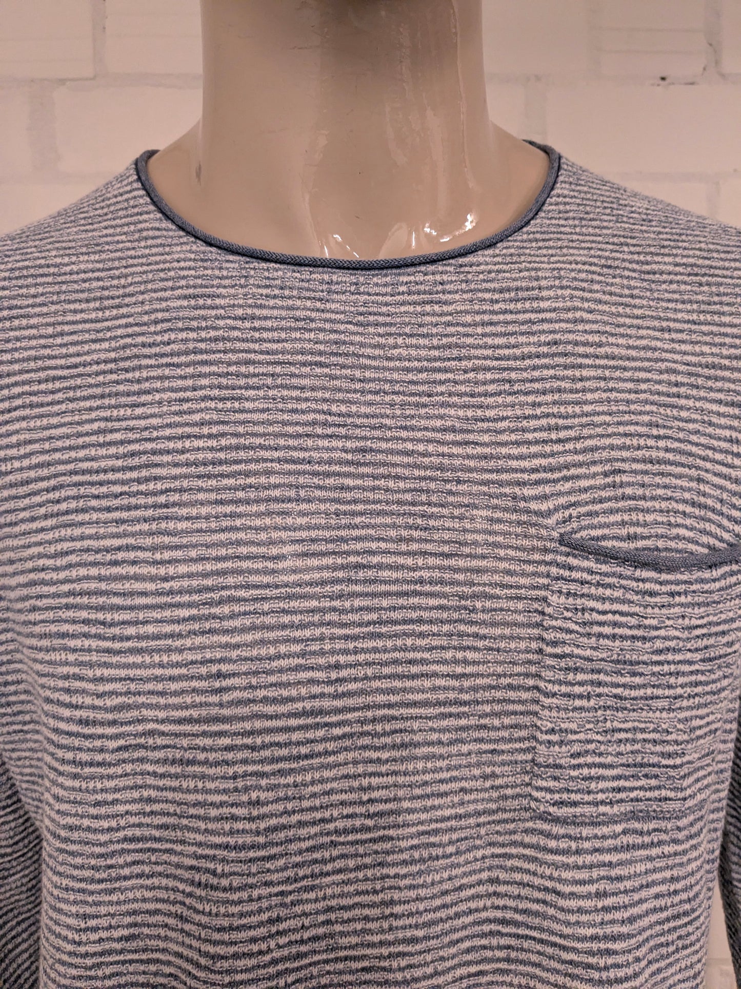 Marc O'Polo Séter de lino delgado. Blanco azul rayado. Tamaño xl. 62% de lino.