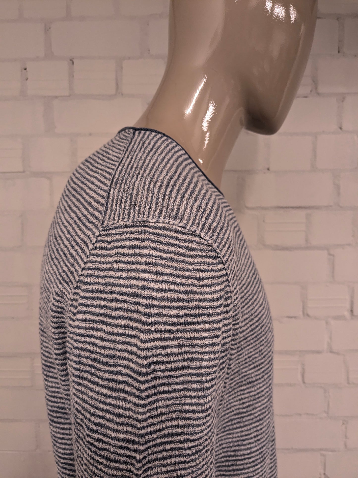 Marc O'Polo Séter de lino delgado. Blanco azul rayado. Tamaño xl. 62% de lino.