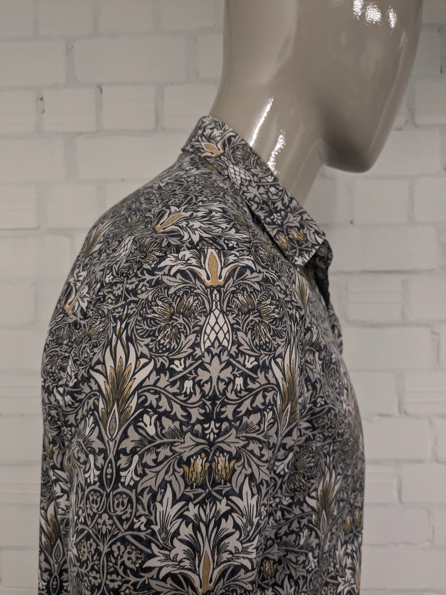 Morris & Co x H&M Shirt. Blue gray mustard yellow print. Size L.