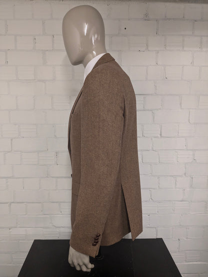 La veste bostonienne en laine. Motif à chevrons marron champagne. Taille 50 / M.