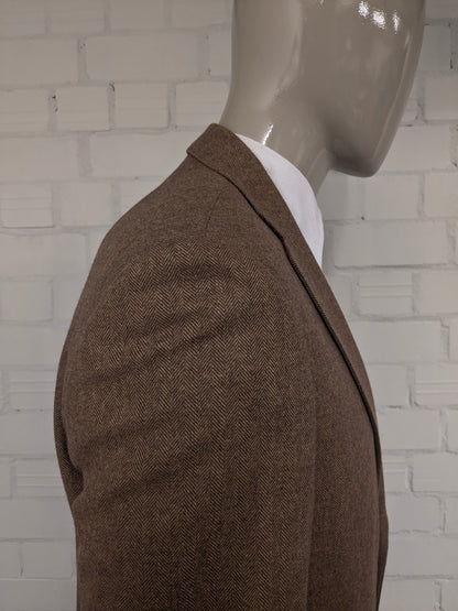 La veste bostonienne en laine. Motif à chevrons marron champagne. Taille 50 / M.