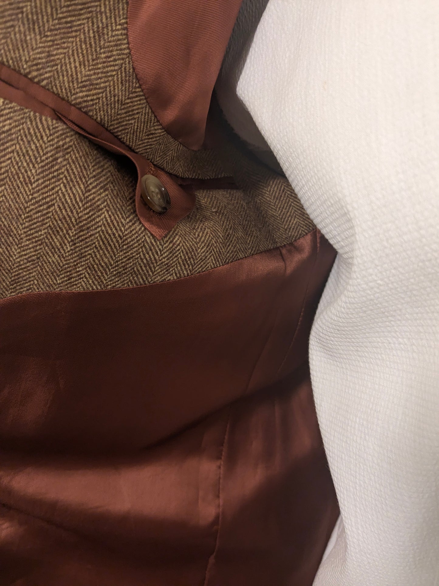 La veste bostonienne en laine. Motif à chevrons marron champagne. Taille 50 / M.