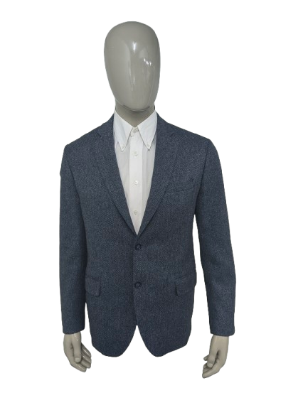 La veste bostonienne en laine. Motif à chevrons gris bleu. Taille 52 / L.