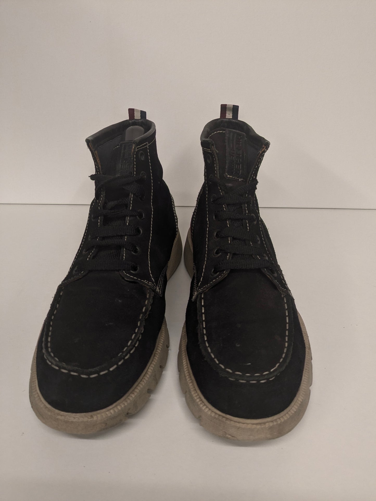 Tommy Hilfiger leather lace -up shoes / boots. Black colored. Size 45.