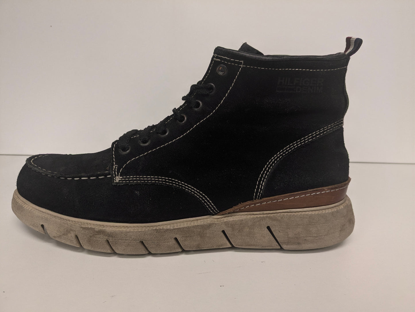 Tommy Hilfiger leather lace -up shoes / boots. Black colored. Size 45.