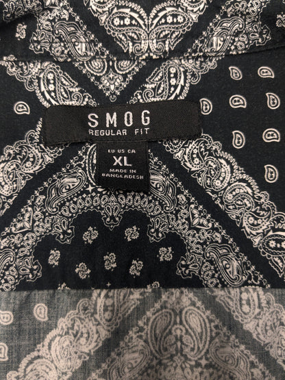 Smog shirt. Black and white print. Size XL. Regular fit.