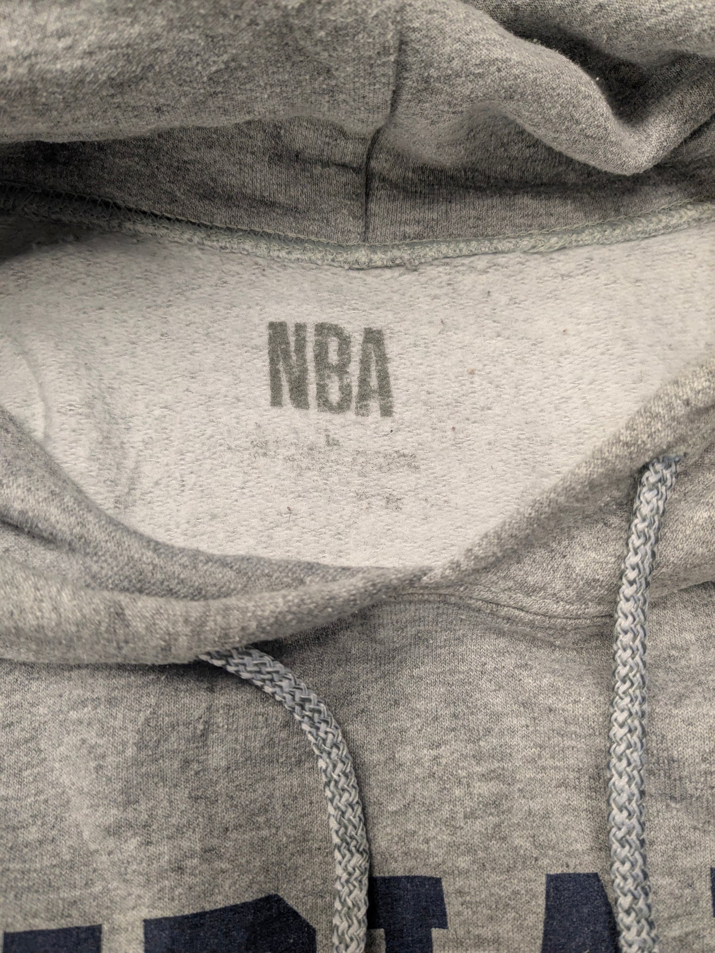 Felpa con cappuccio da basket di basket dell'Indiana NBA. Grigio mescolato con stampa. Taglia L.