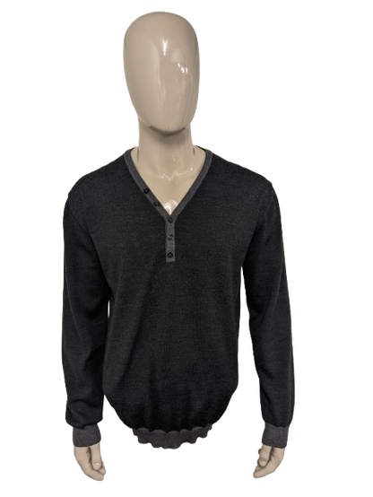 British Indigo wool sweater with V-neck and buttons. Dark gray colored. Size 2XL / XXL. 100% wool