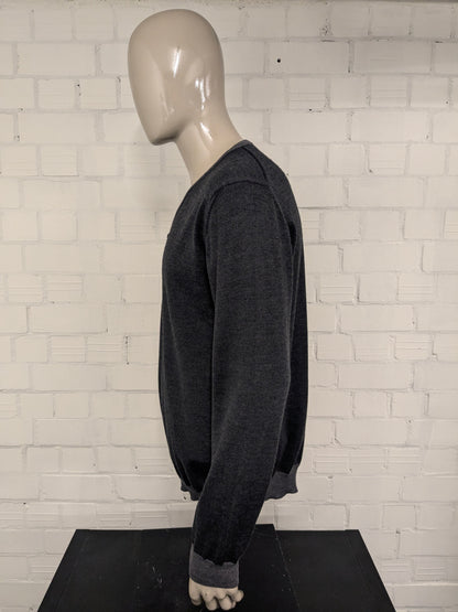British Indigo wool sweater with V-neck and buttons. Dark gray colored. Size 2XL / XXL. 100% wool