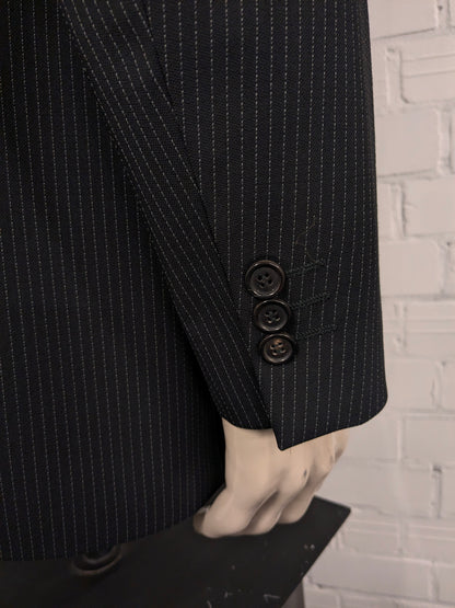 Cinque 3-piece costume. Black and white chalk stripe. Size 52 / L.