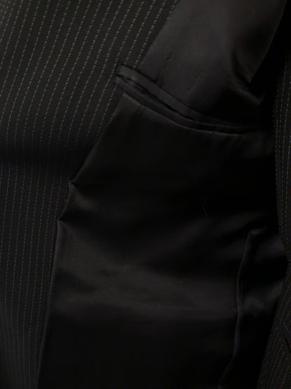 Cinque 3-piece costume. Black and white chalk stripe. Size 52 / L.