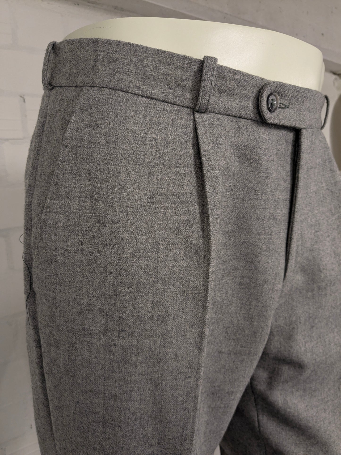 Costume di lana di Van Gils.  Taglia miscelata grigio chiaro 50 / M.