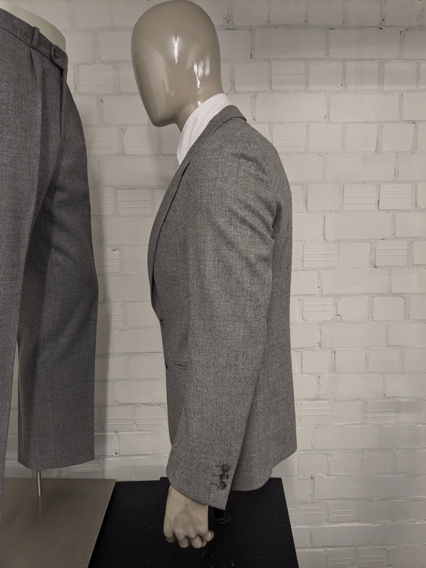 Costume di lana di Van Gils.  Taglia miscelata grigio chiaro 50 / M.