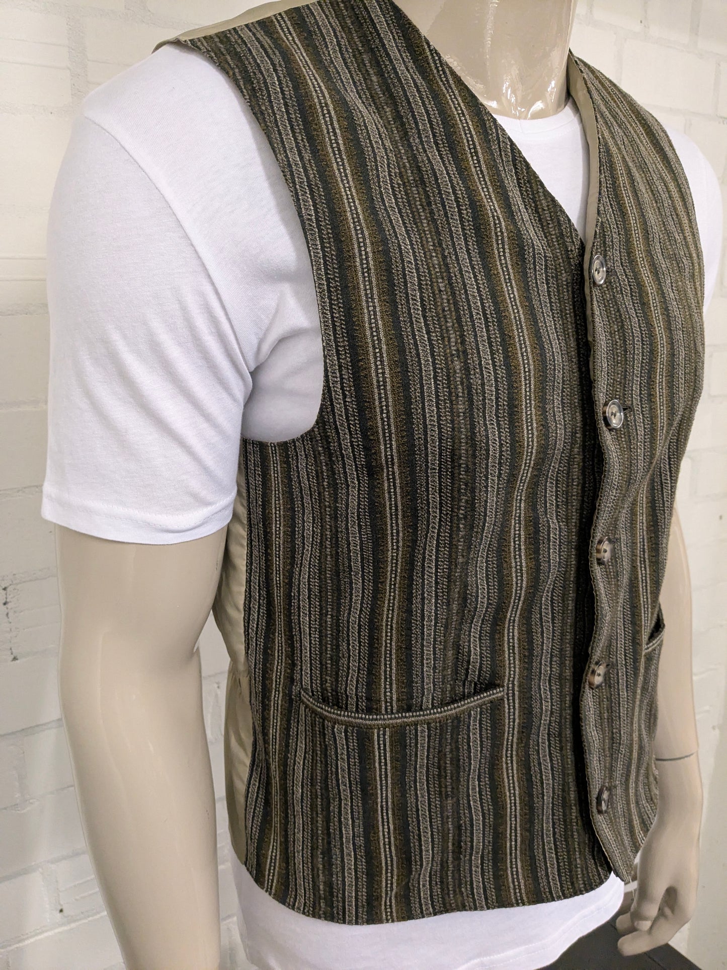 Vintage Men's Fashion Club wafermet. Beige green gray striped. Size M.