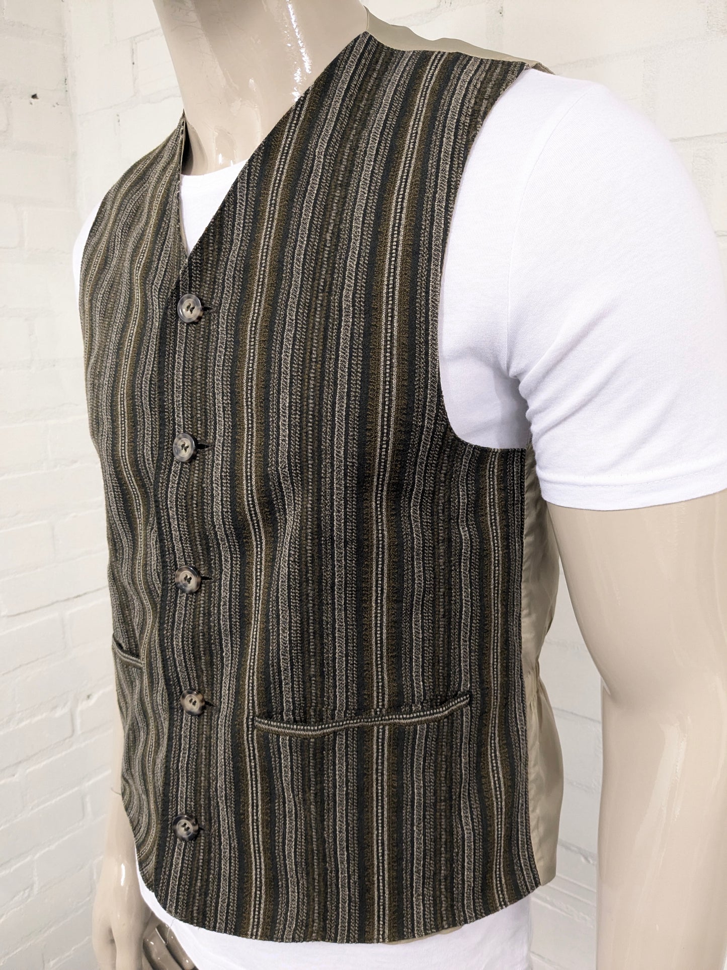Vintage Men's Fashion Club wafermet. Beige green gray striped. Size M.